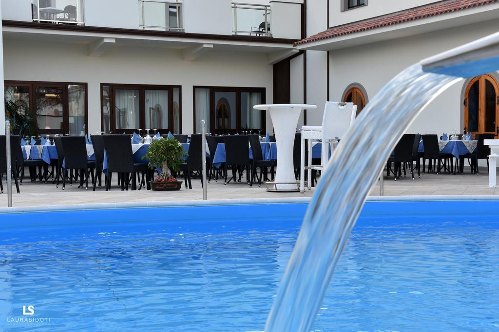 Hotel Riviera Azzurra Oliveri Exteriér fotografie
