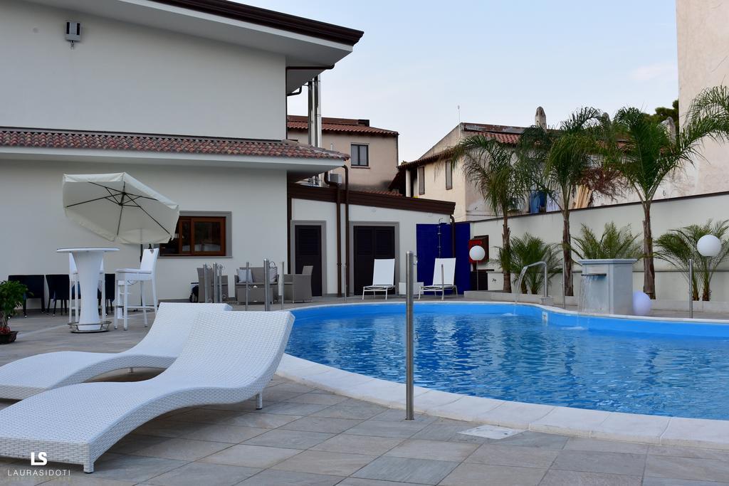 Hotel Riviera Azzurra Oliveri Exteriér fotografie