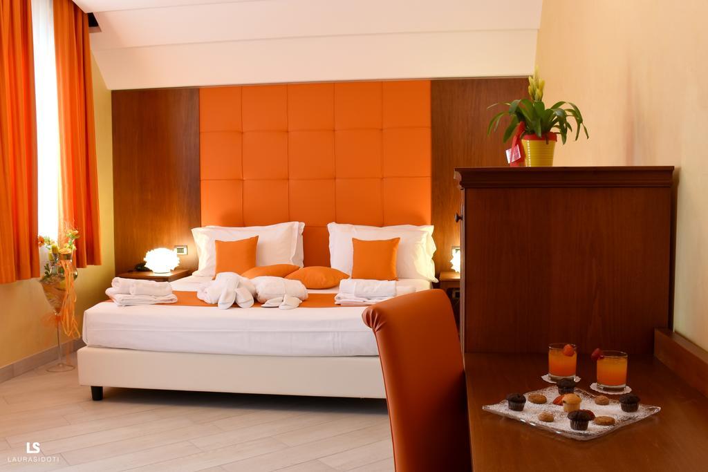 Hotel Riviera Azzurra Oliveri Exteriér fotografie